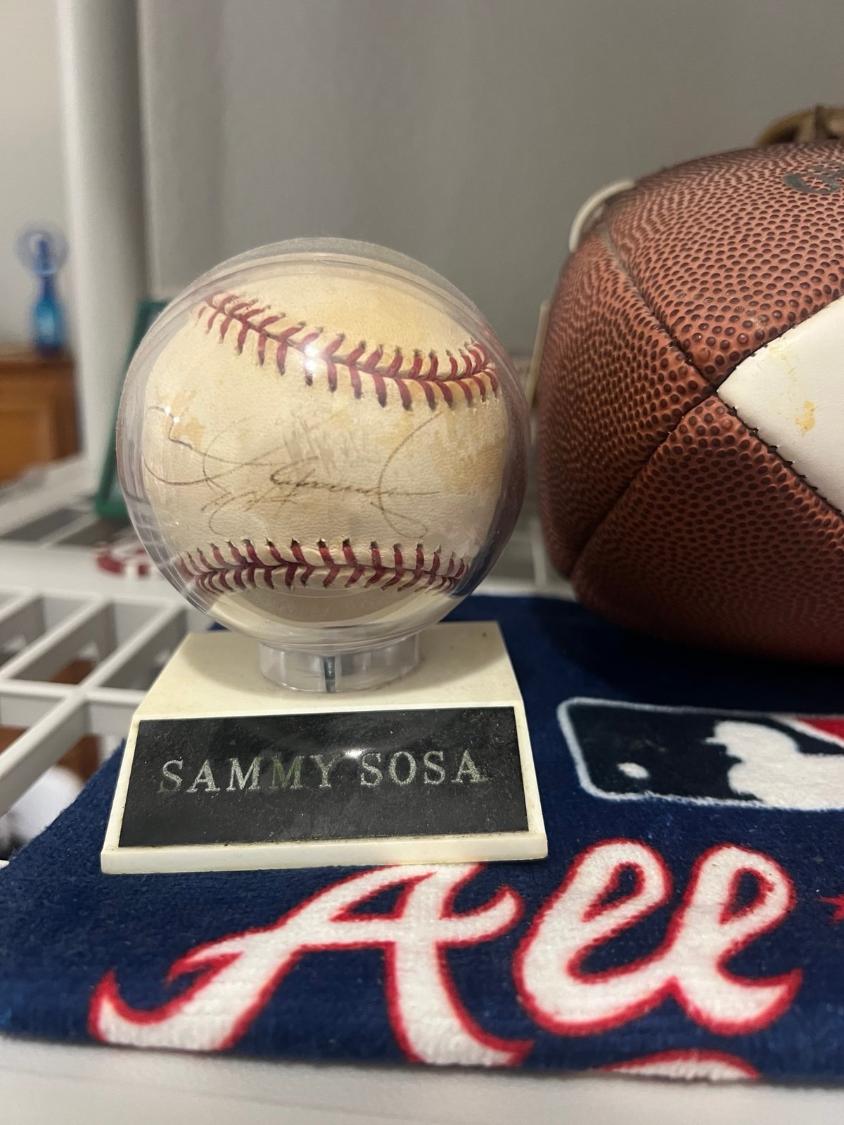 Sammy Sosa signed game used ball
