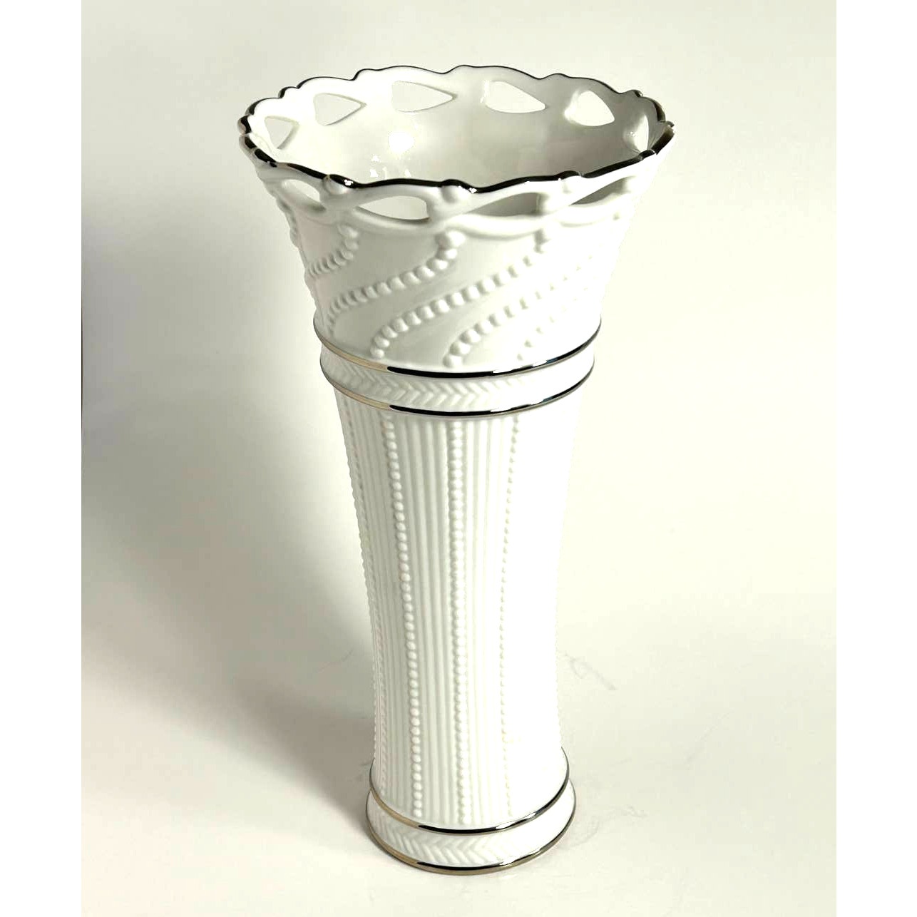 Lenox Artiste Medium Trumpet Vase with Platinum Trim 10 Inch