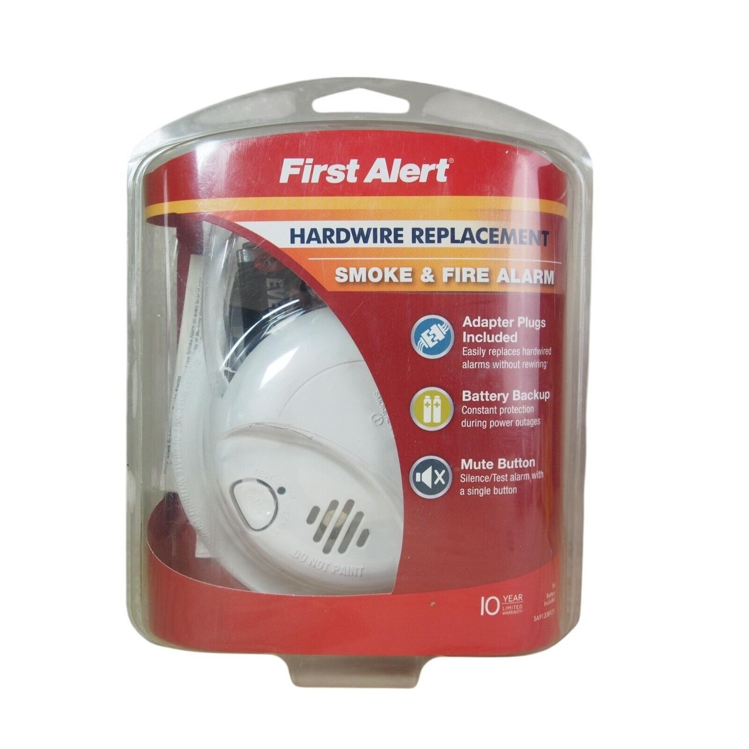 NEW FIRST ALERT Hardwired 120-Volt AC Smoke Alarm with Battery Backup SA9120BPCN