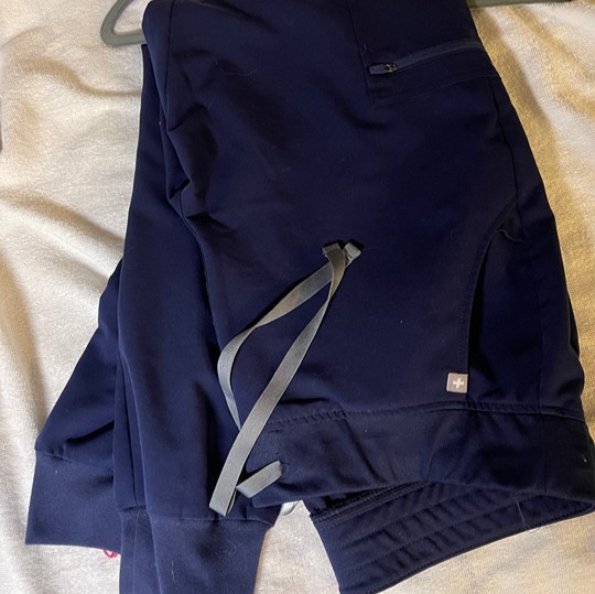 Figs Jogger Style pants large Navy