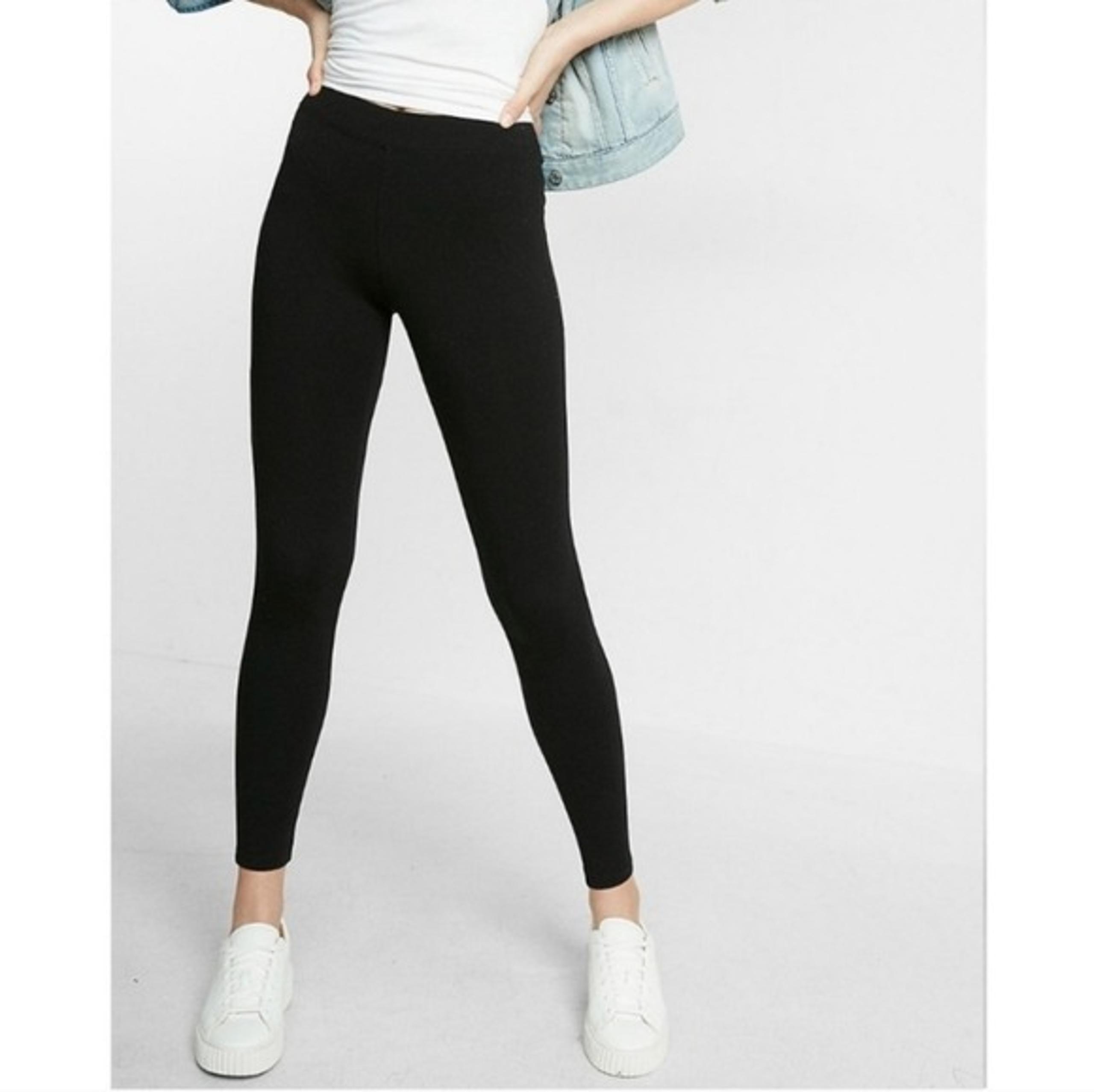 Express Essential Stretch Black Cropped Skinny Cotton Leggings Mediun