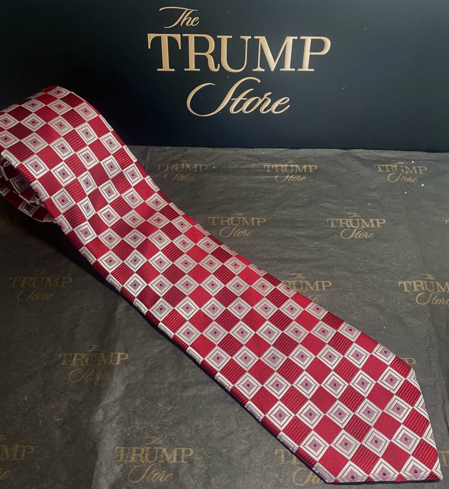 Donald Trump Signature Collection Tie -New