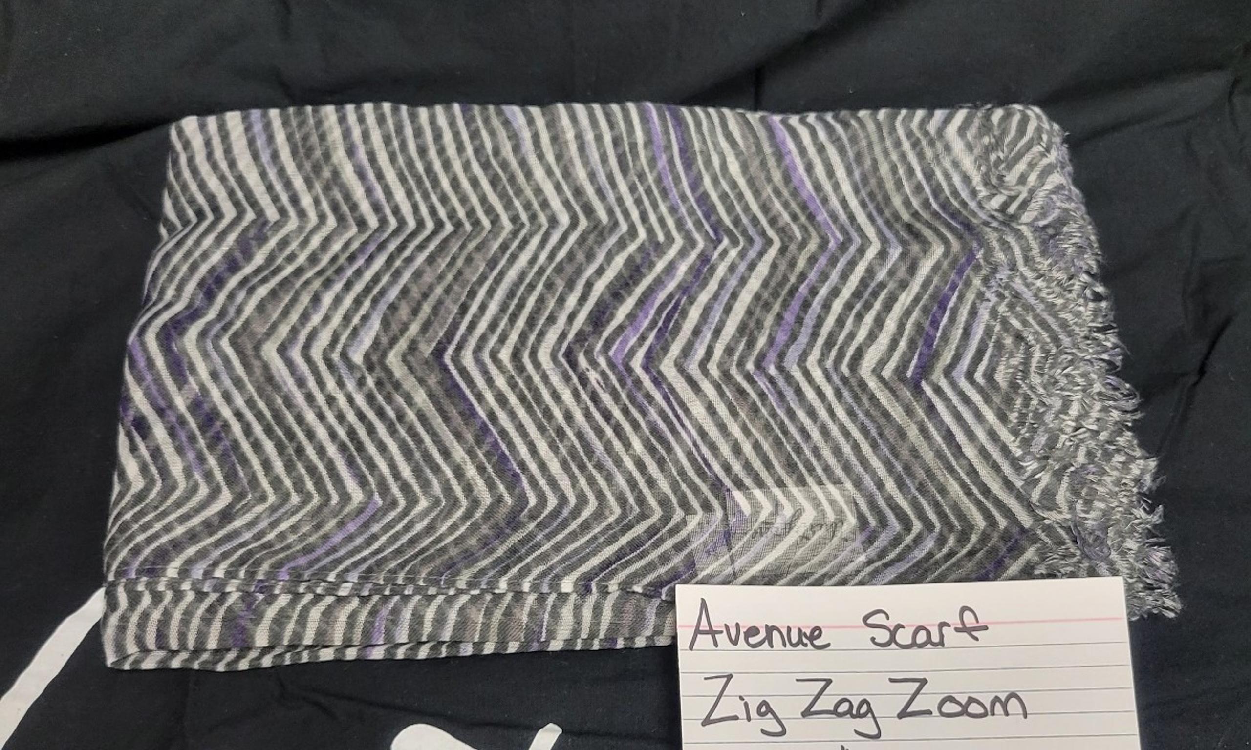 Thirty-One Avenue Scarf, Zig Zag Zoom
