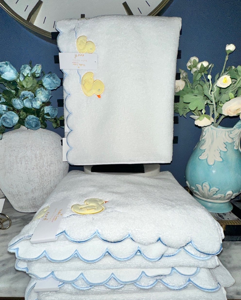 Scalloped ducky bath towels set of 4