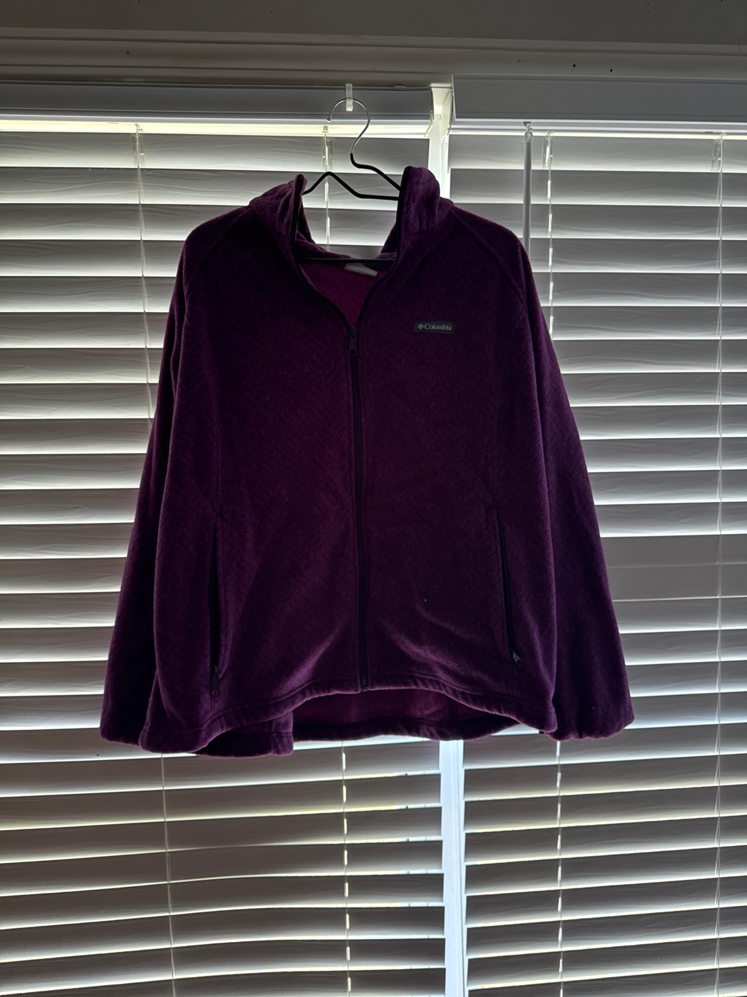Columbia sweater