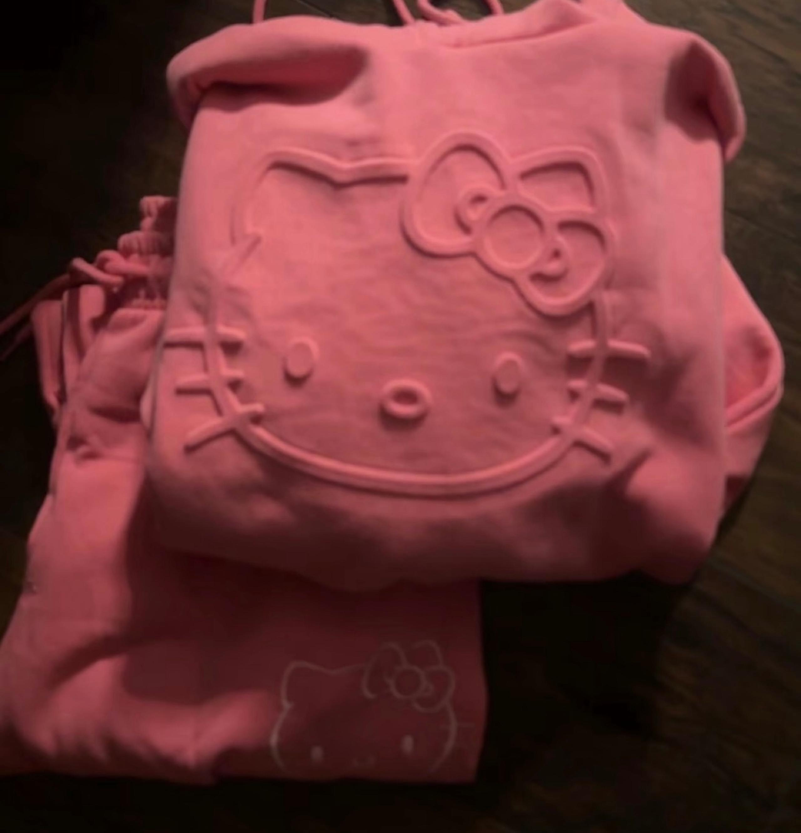 Aeropostale hello kitty set