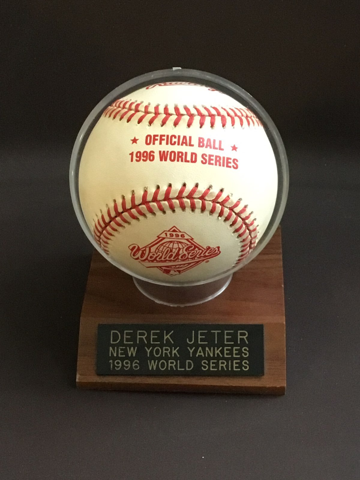 autographed baseball