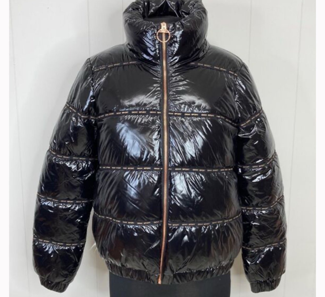 ✨DKNY BLACK SPORT PUFFER COAT✨