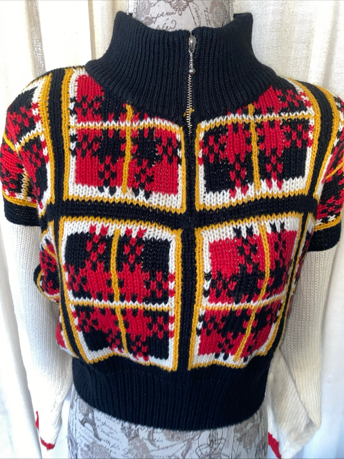 Vintage La Mode De Vie Women’s Plaid Quarter Zip Sweater