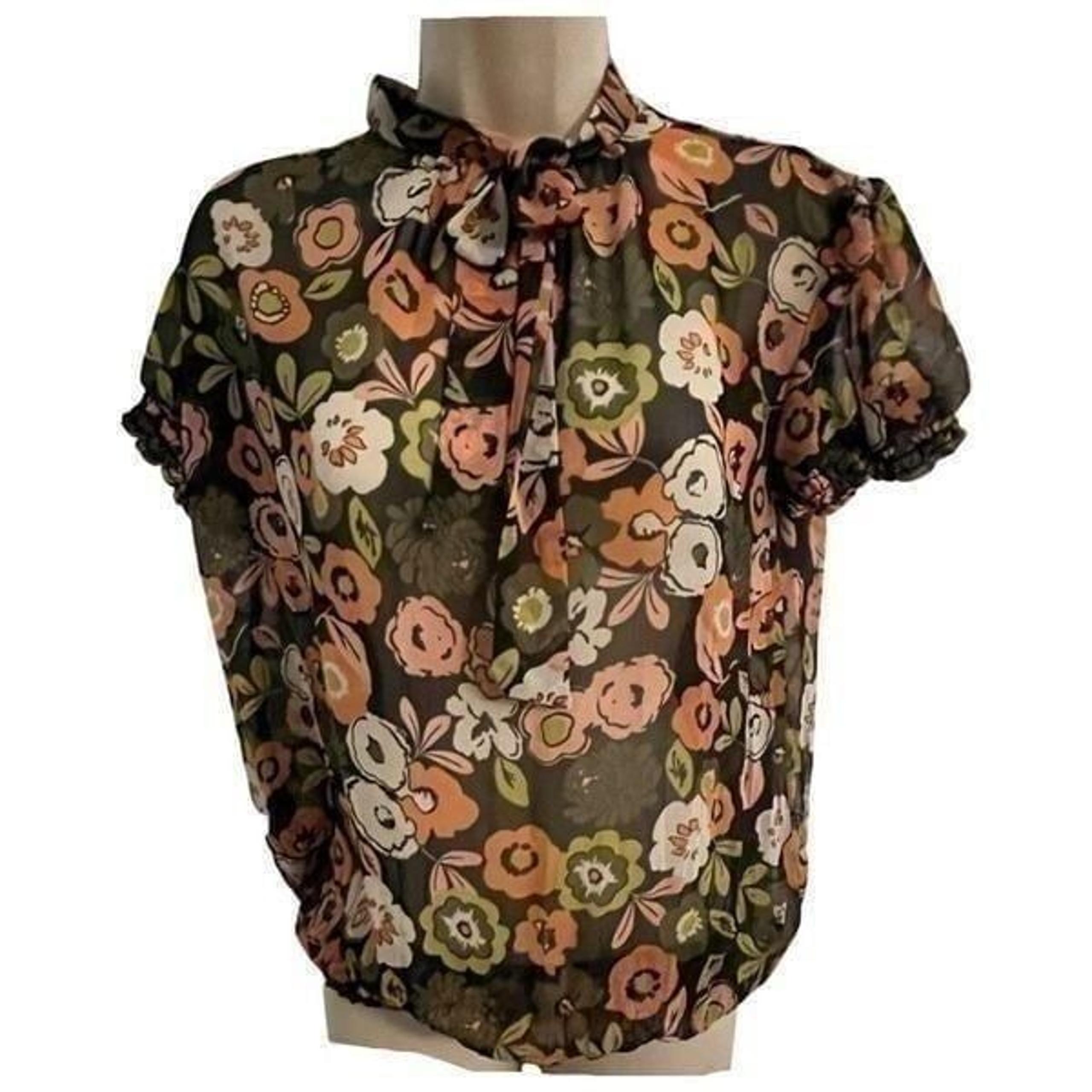 Fire LA Short Sleeve Floral High neck top. Size Small. Elastic sleeves and hem.