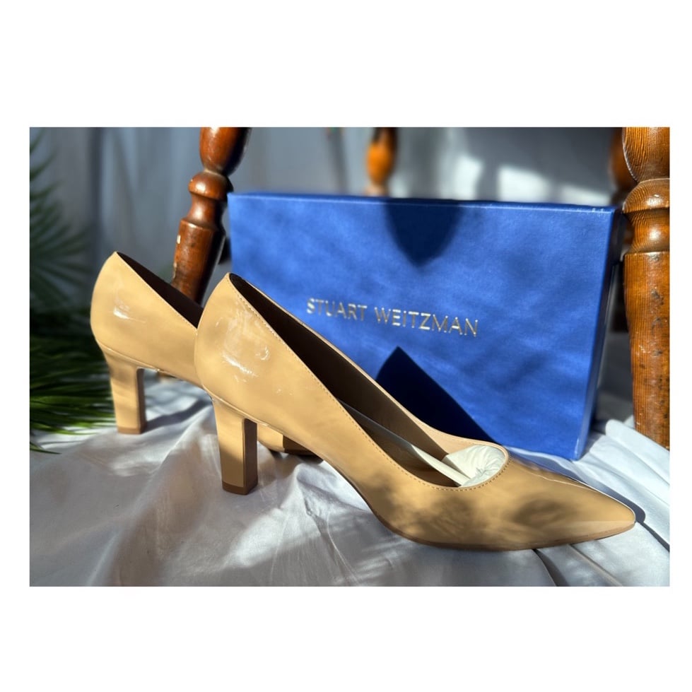 Stuart Weitzman ‘Adria’ Nude Patent Leather Pumps Heels NIB NWT