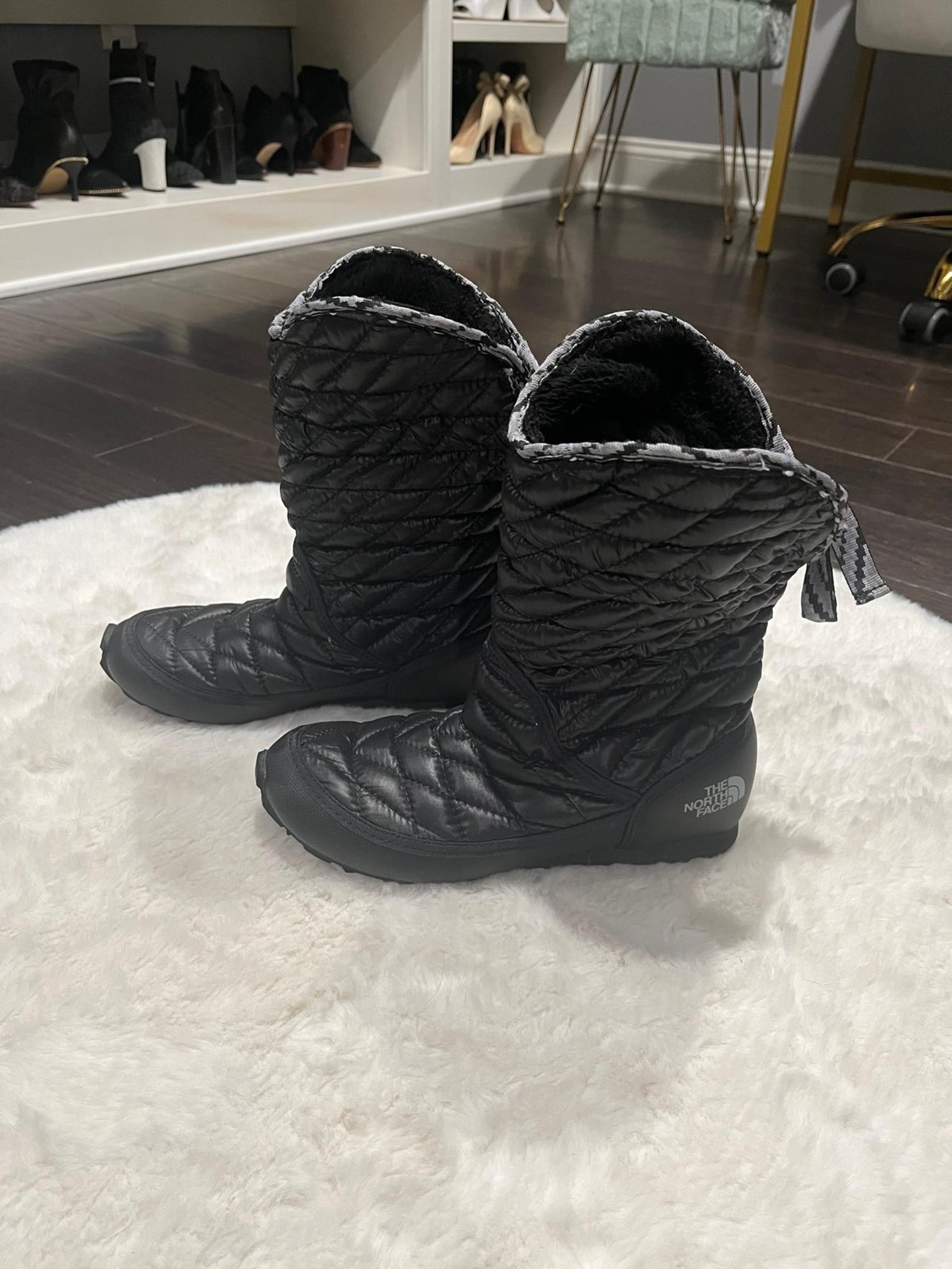 The North Face Women's Boots, 7