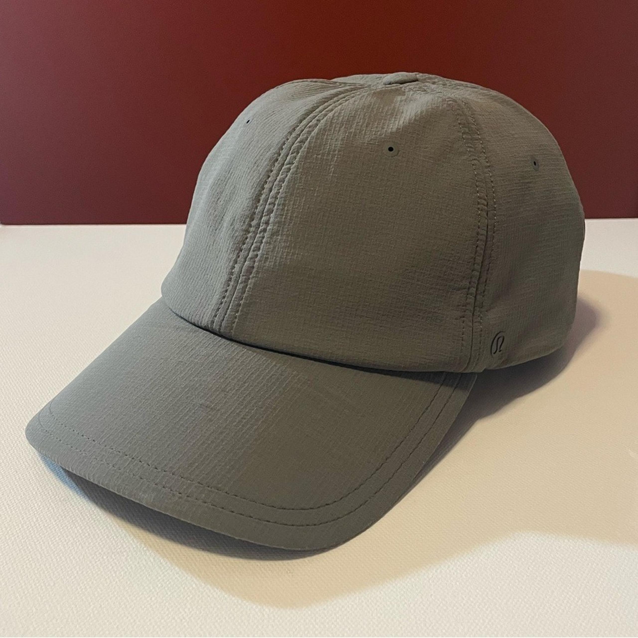 Lululemon Athletica Men's Gray Hat Cap