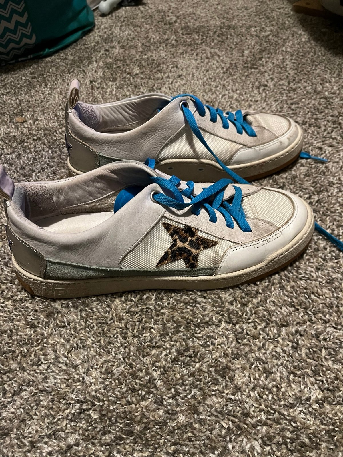 Golden Goose Women’s white and blue Yeah sneakers with leopard-print star