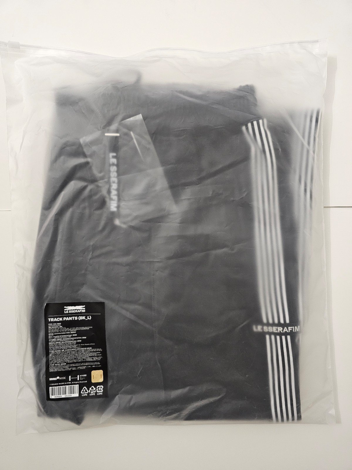 Le sserafim Track pants size L