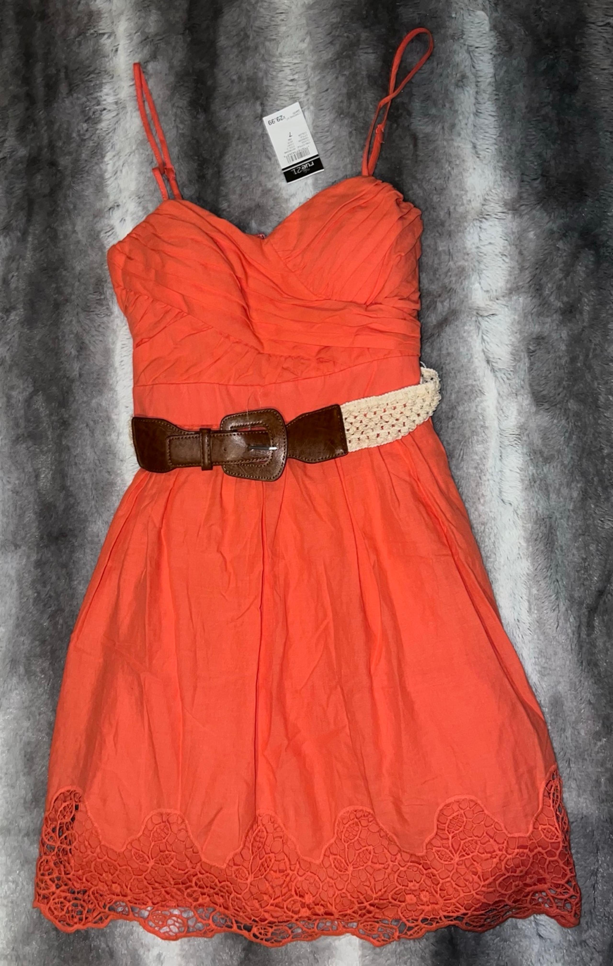 New Rue 21 womens / juniors summer coral belt dress size 7
