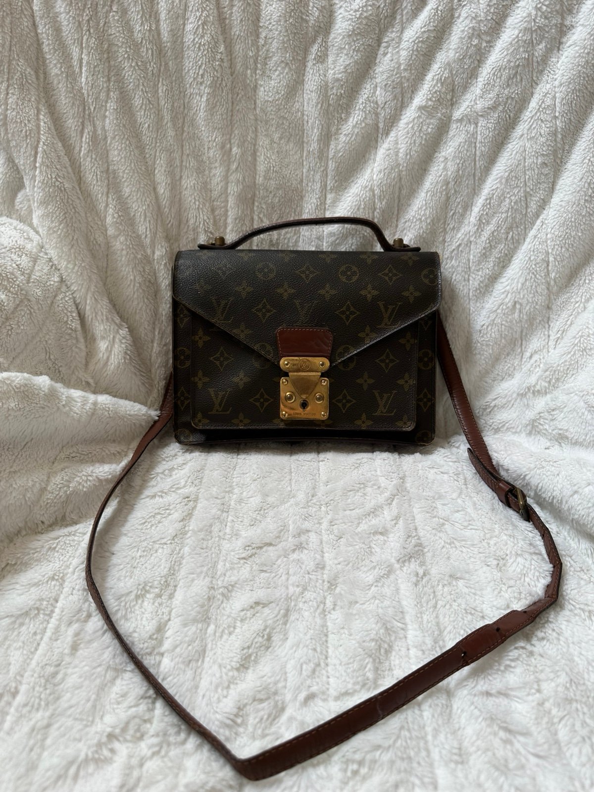 Extra photos for Louis Vuitton Monceau 28 Monogram