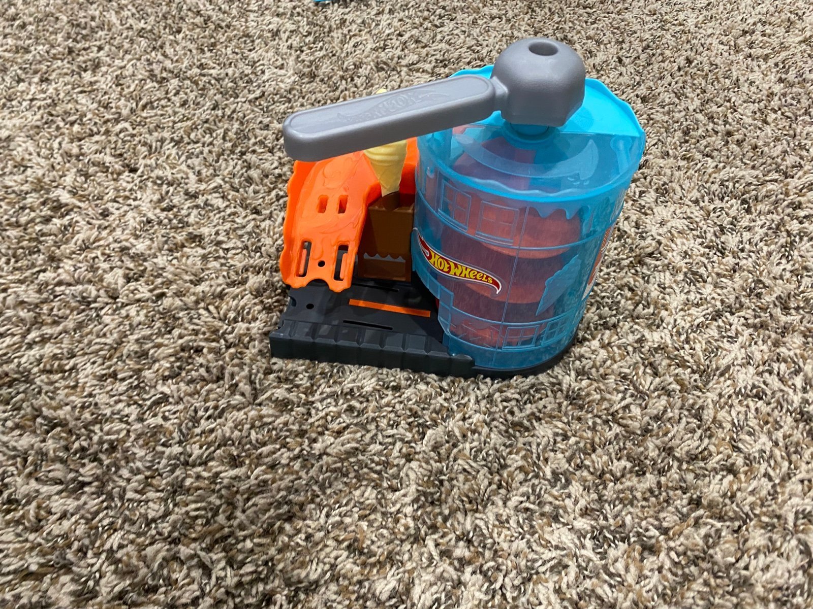 Hot Wheels 2019 Model Ice Cream Meltdown