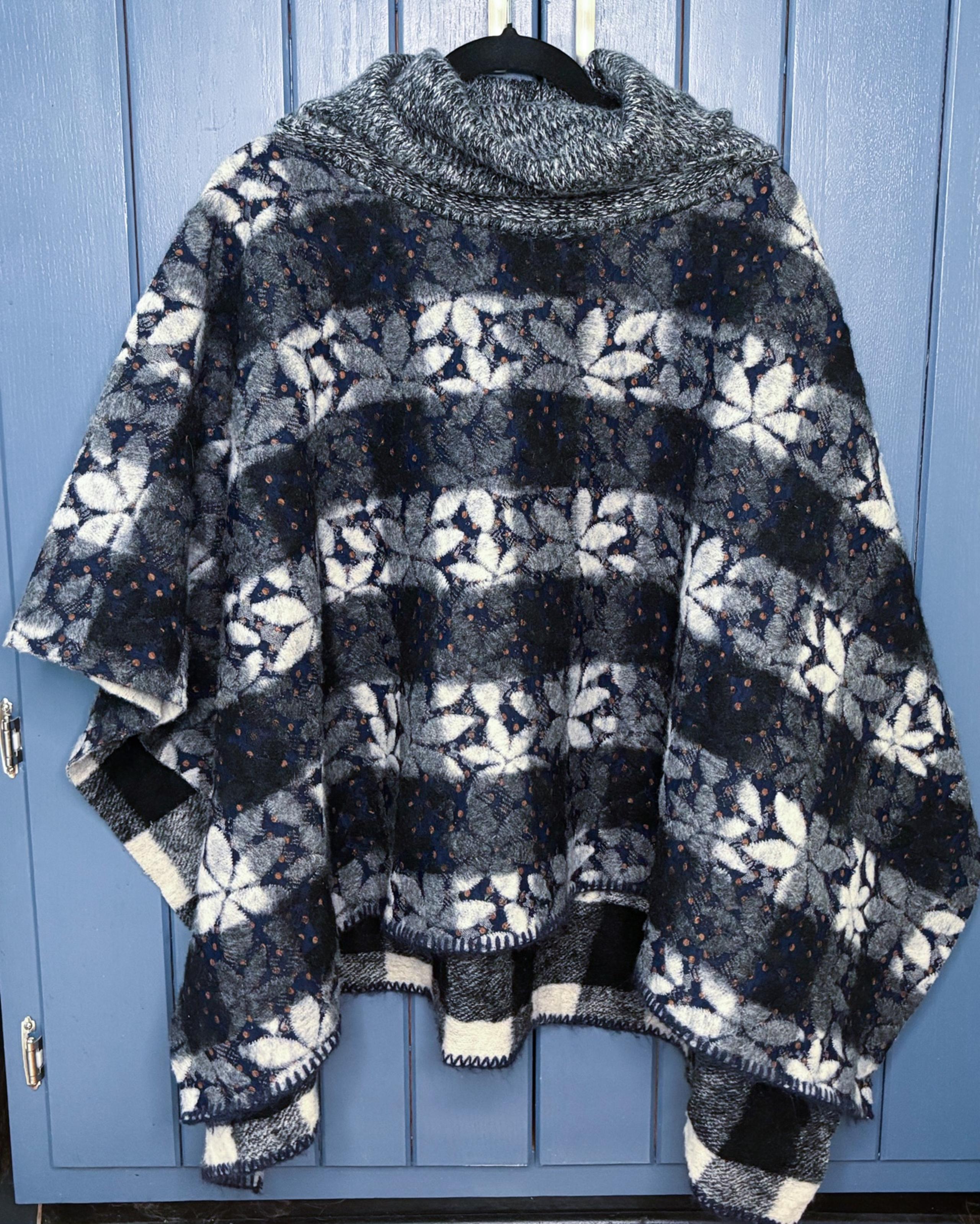Anthropologie Wintertide Poncho One Size Reversible Wool Blend Lagenlook Hygge