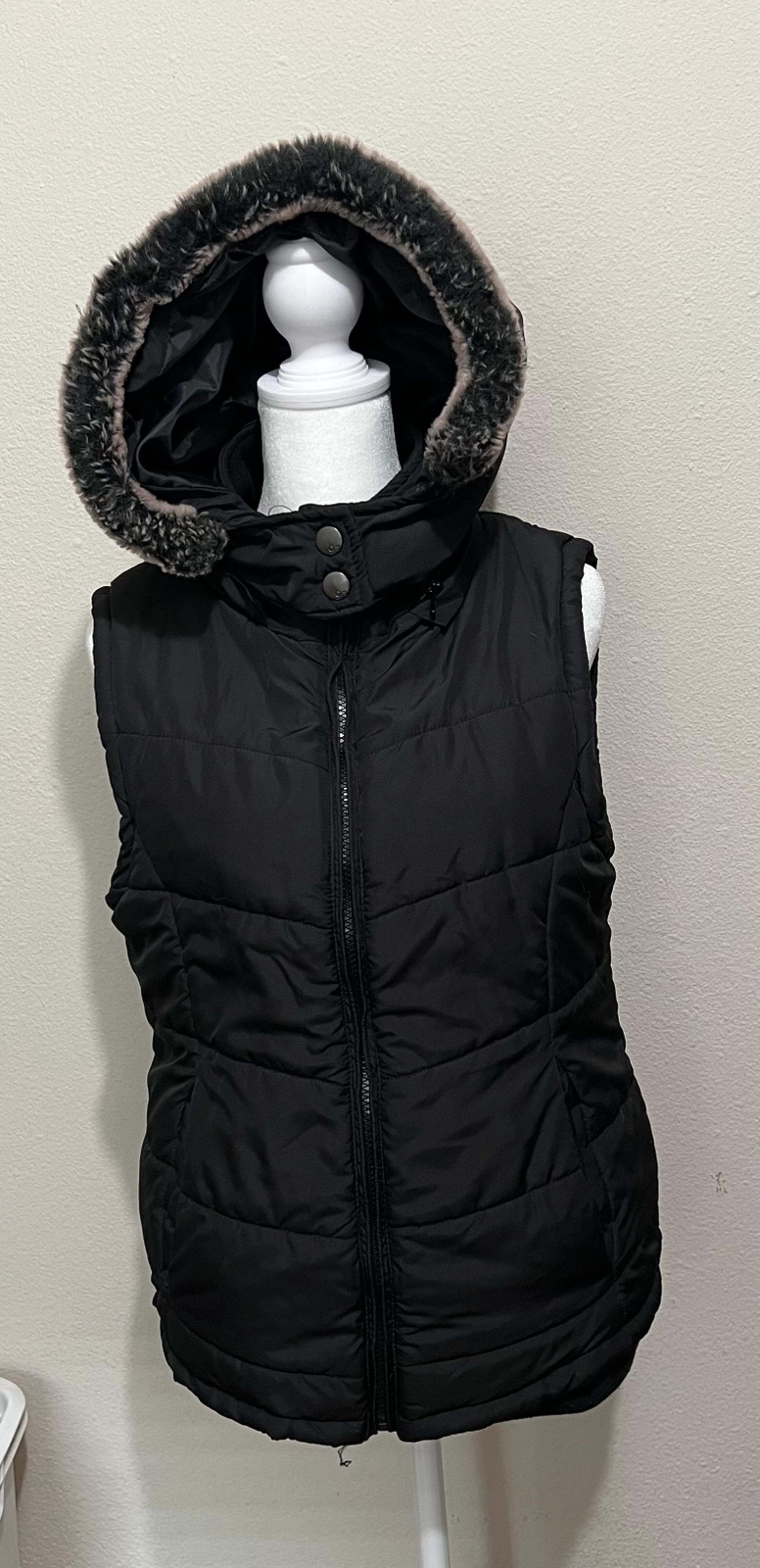 Puffer Vest With Furry Hoodie For women Size 6 - Cotton On