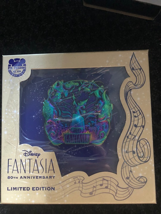Disney Fantasia 80th Anniversary Jumbo Mickey Sorcerer Pin Limited Edition