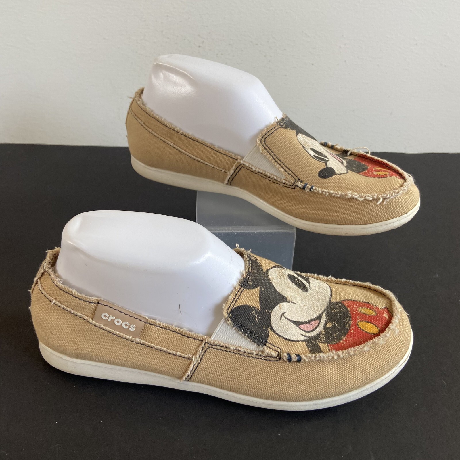 CROCS Disney Mickey Mouse Womens 8 Tan Comfort Flat Slip On Canvas Loafers Shoes