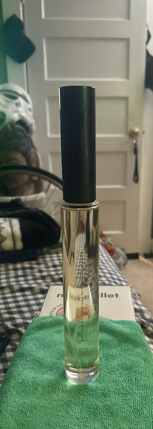 IUNX large No OO Eau Juste. Large bottle