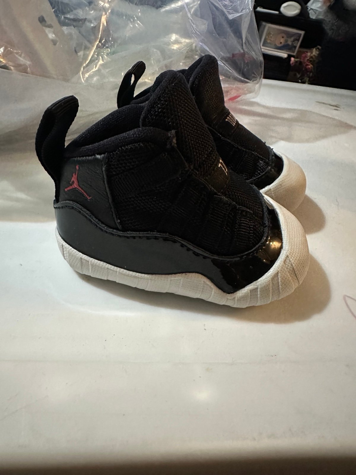 JORDAN 11s CRIB BOOTIES 72-10