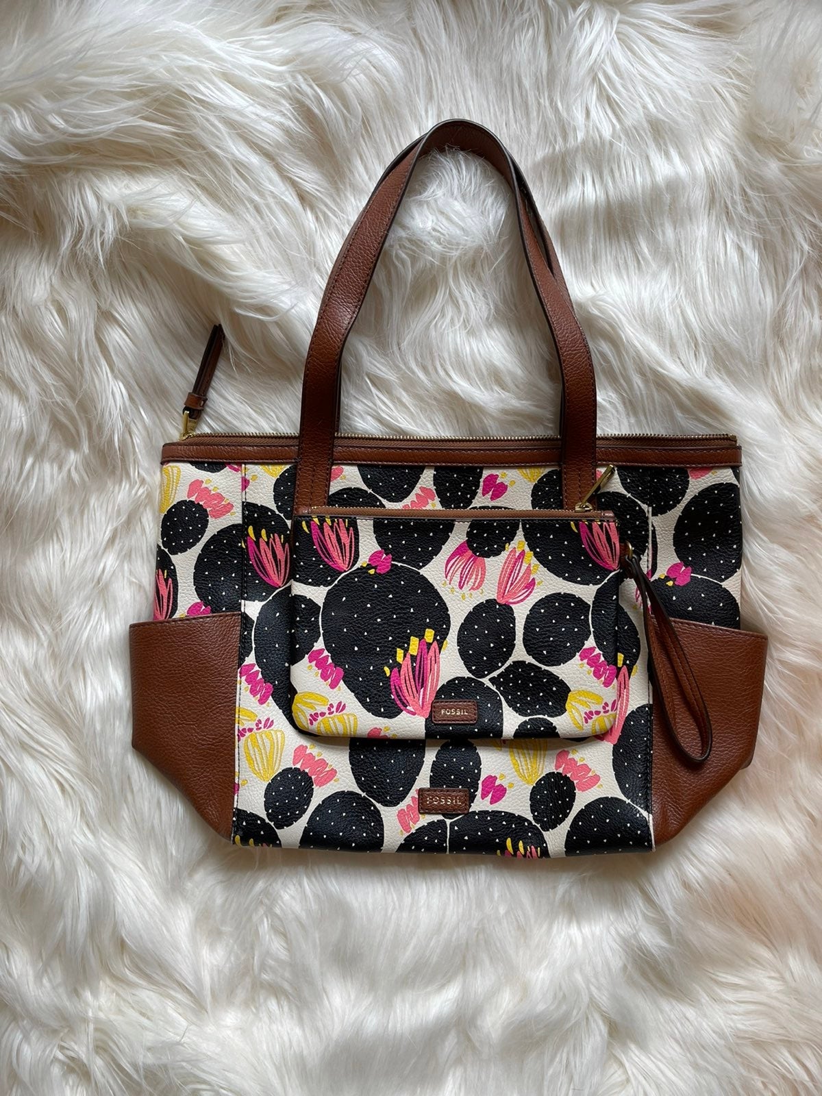 Fossil Mimi Black Floral Shoulder Bag Shopper with Matching Wristlet
