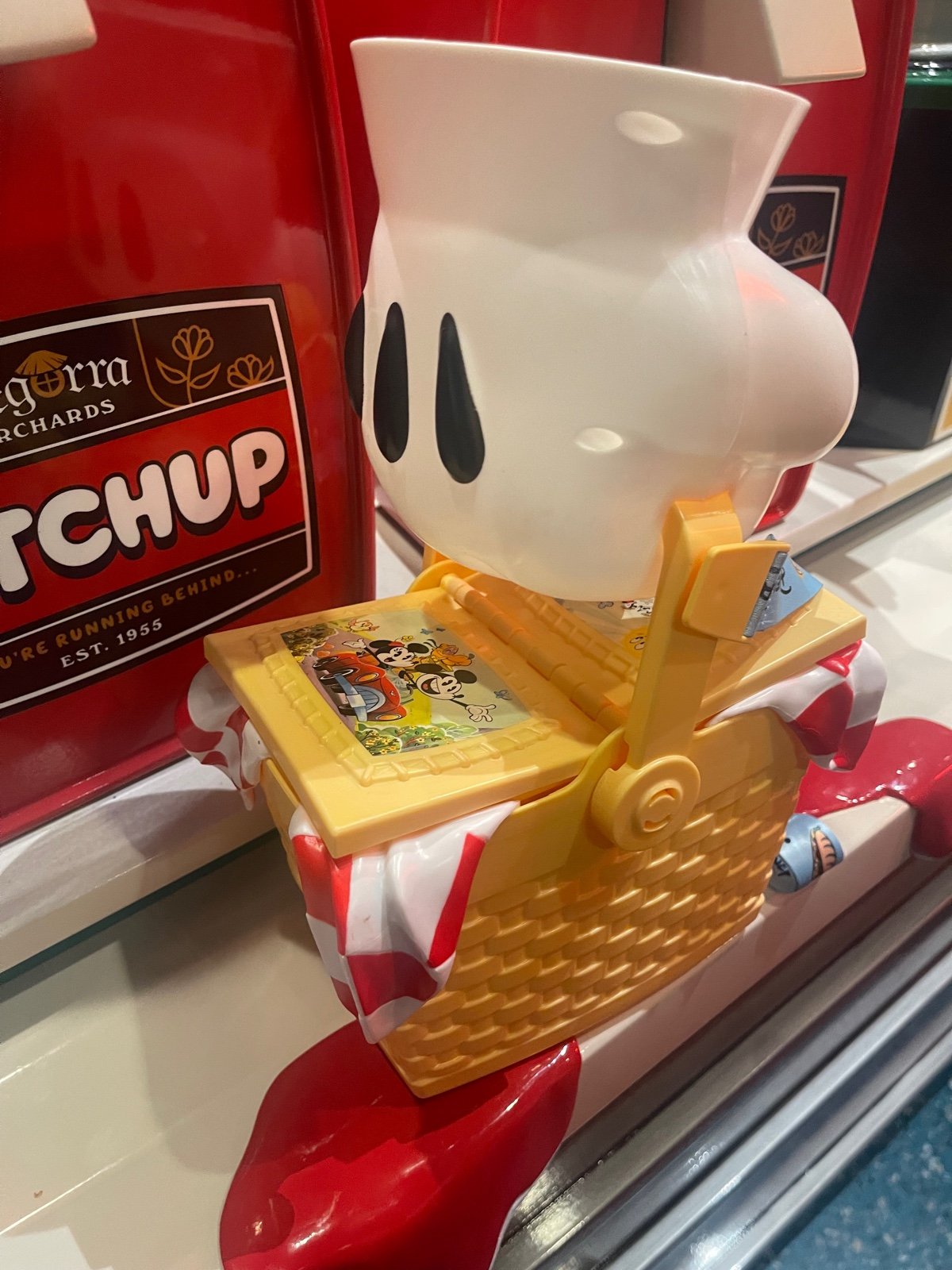 Disneyland Toontown Perfect Picnic Basket - Mickey Mouse Hand Picnic Basket