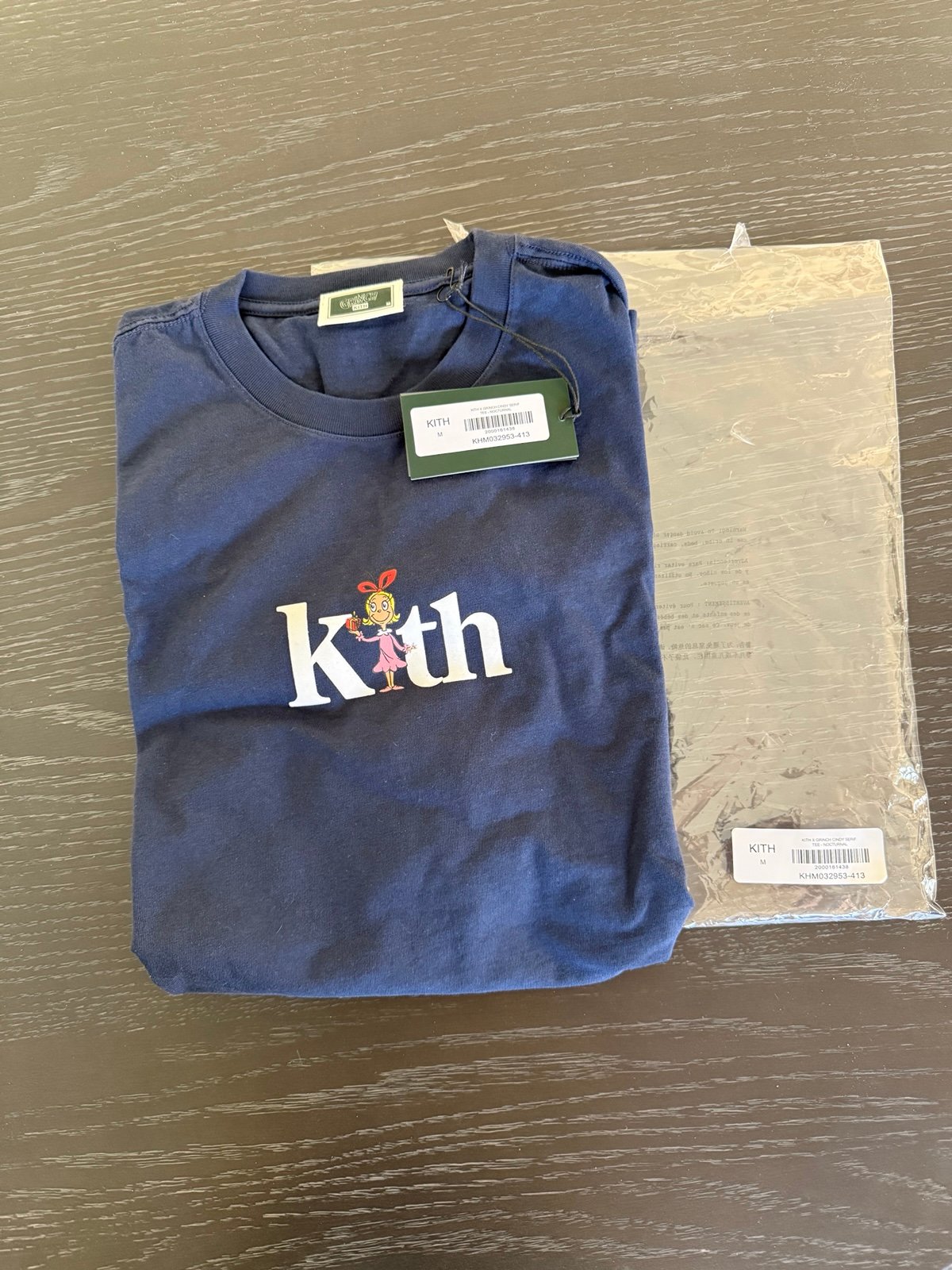 ☆ KITH x THE GRINCH serif tee コラボTシャツ ☆ Kith Teams Up with The Grinch for a Festive Holiday Capsule