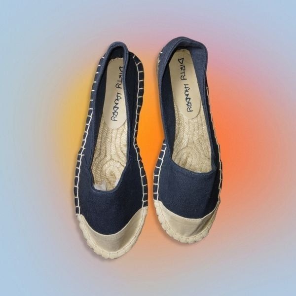 Dirty Laundry Women's Navy/Beige Toe/Jute accent espadrille silp ons NWOT Size 6