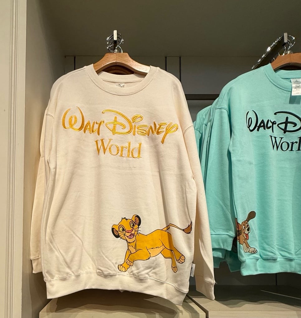 Disney Parks 2025 Simba & Nala Sweatshirt