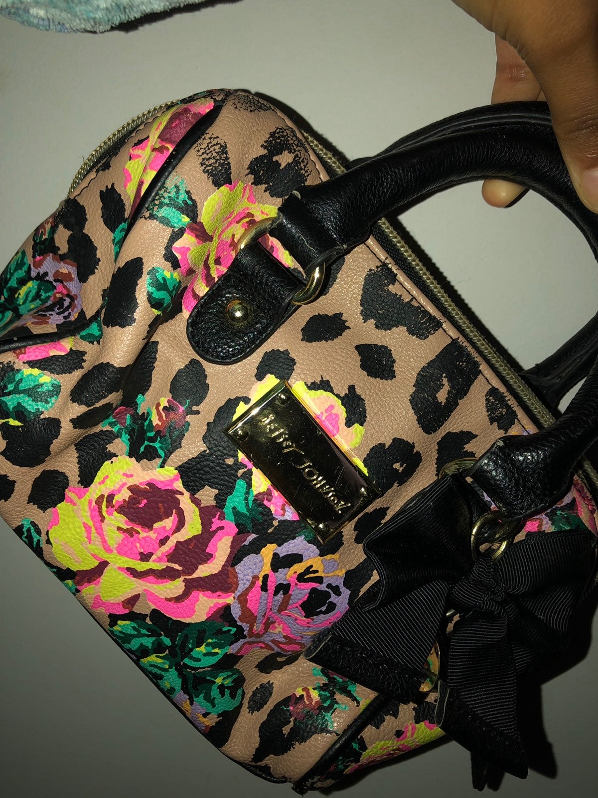 betsey johnson purse