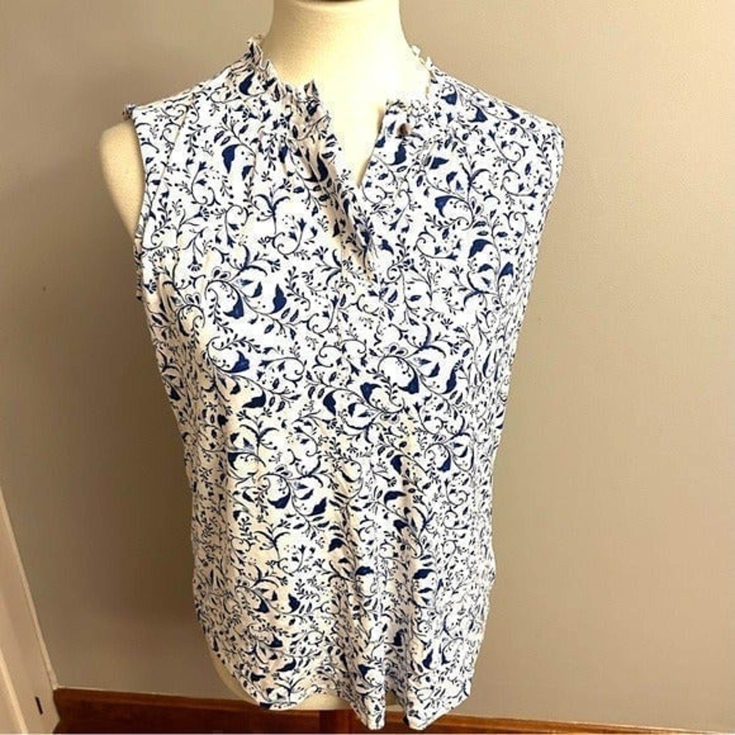 Womens Premise blue/white floral sleeveless top w ruffled collar S