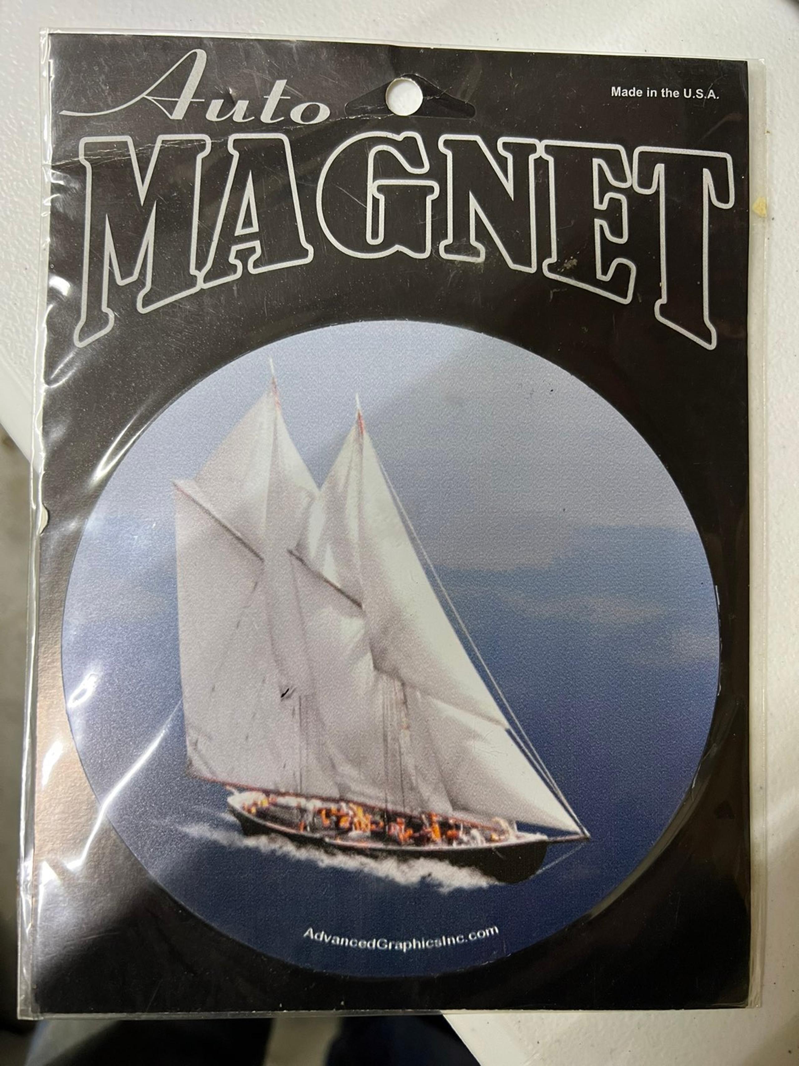 Sailboat magnet