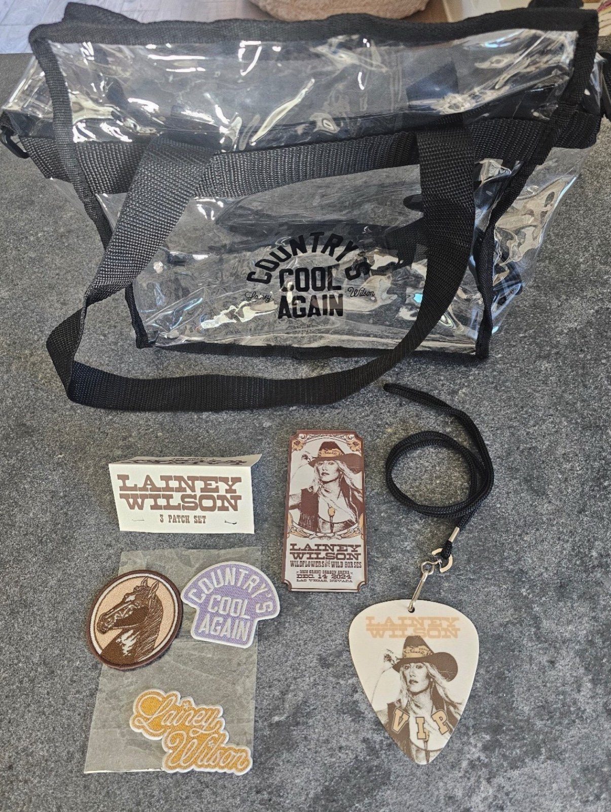 Lainey Wilson Commemorative Merchandise VIP Clear Stadium Bag Lanyard Patches