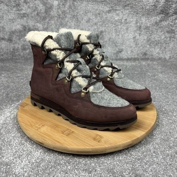 Sorel Sneakchic Alpine Booties Women 9.5 Red Gray Shearling Fur Lined NL3287908