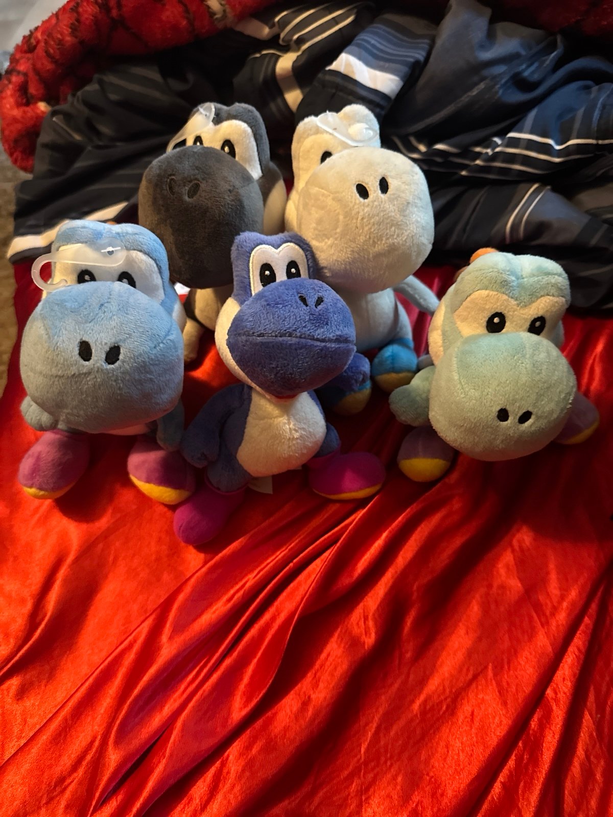 Mario plush lot of 5 Yoshi Rare