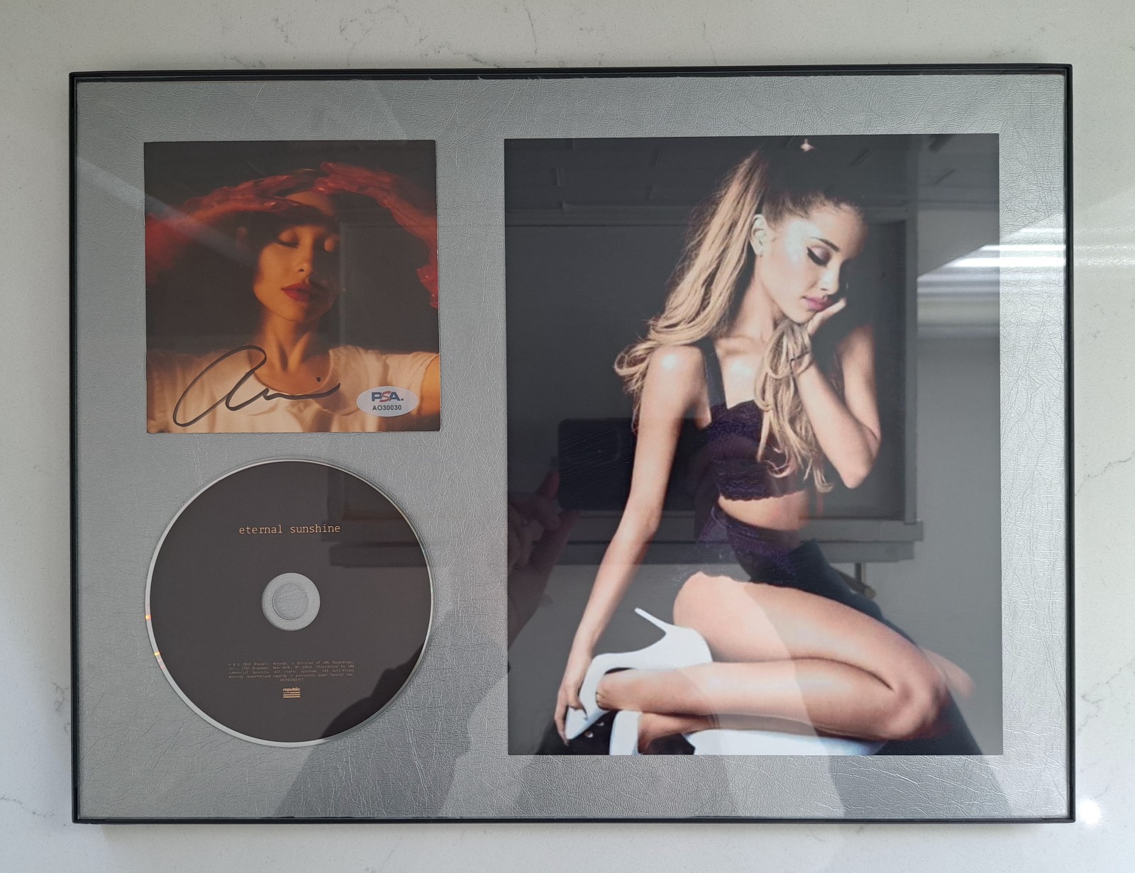 ~ARIANA GRANDE~ Signed/Framed Eternal Sunshine w/ 8x10 Photo PSA/DNA COA New!