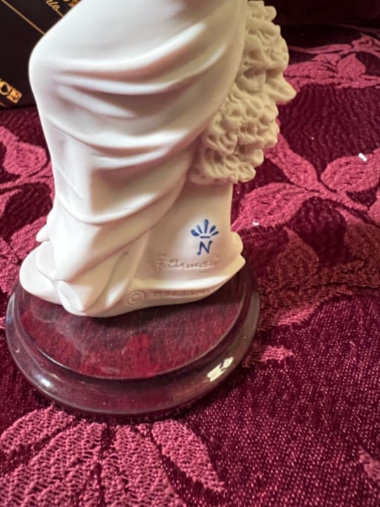 Giuseppe Armani Figurine