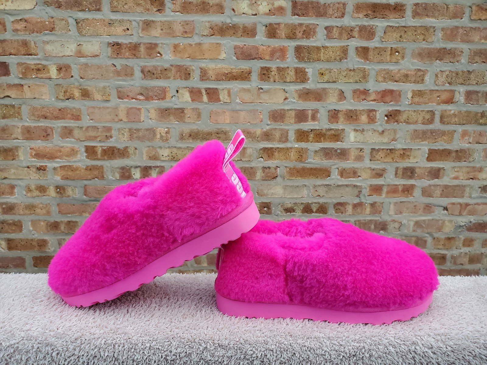 UGG Classic Cozy Bootie US Size 7 Women's