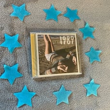 Taylor Swift 1989 CD Deluxe Sunrise Boulevard Yellow Polaroids 13