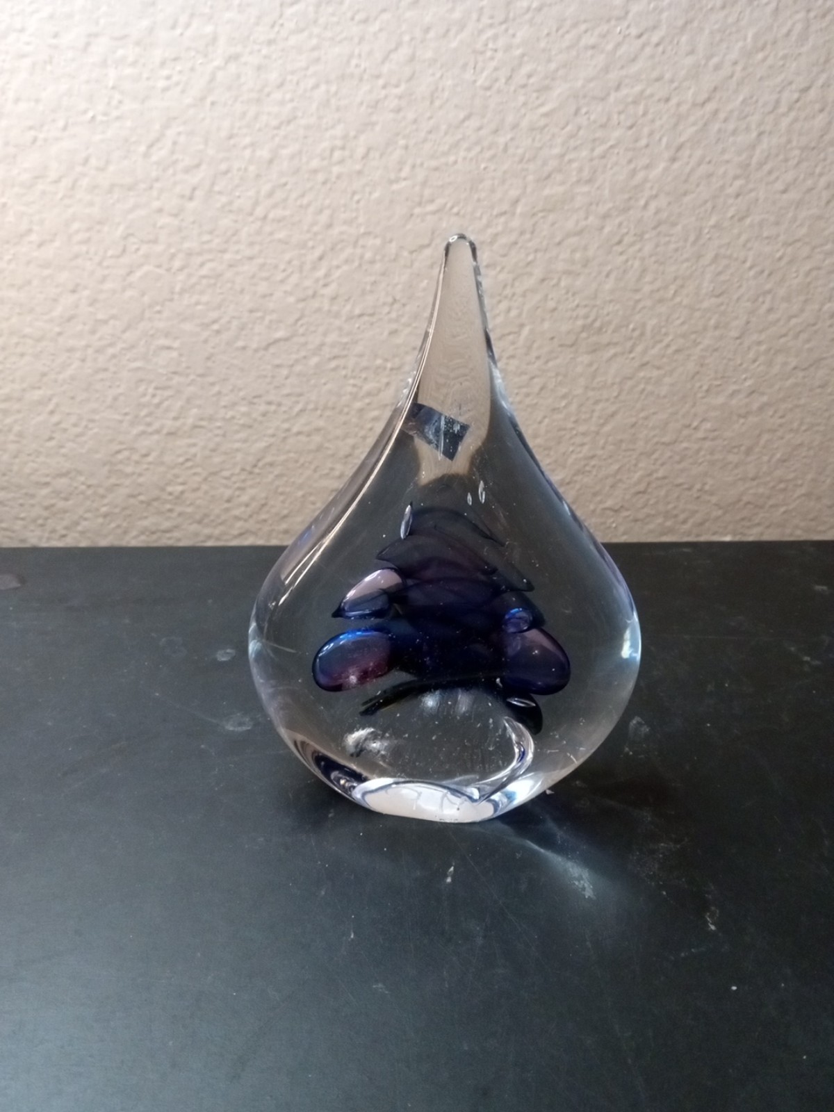 EXQUISITE NWT Signed Marian Pyrcak  6 Tear Drop Shaped Paperweight From Poland
