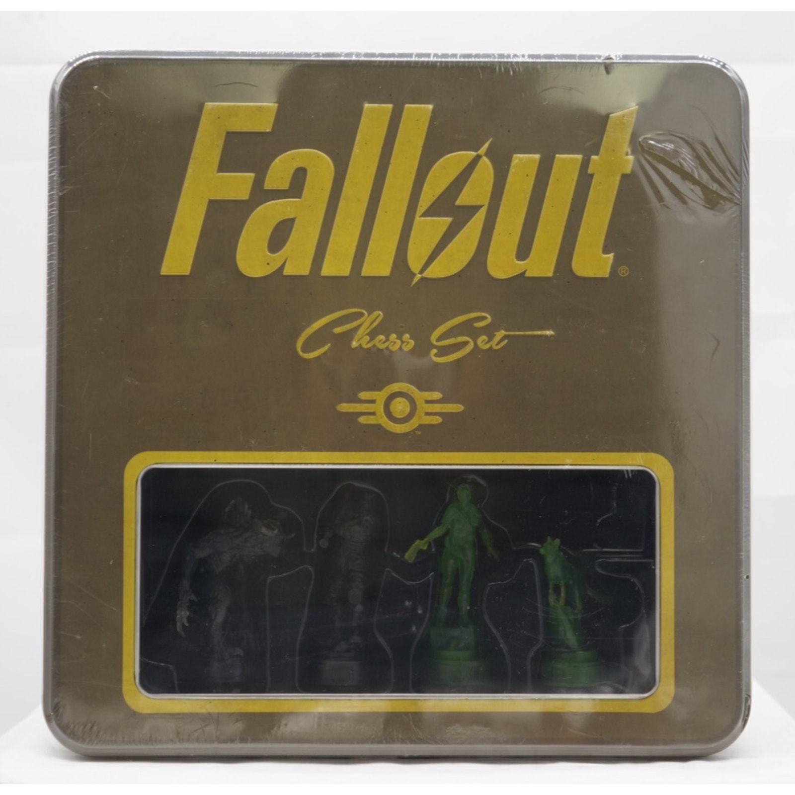 USAopoly Fallout Chess Set - Brand New Factory Sealed!