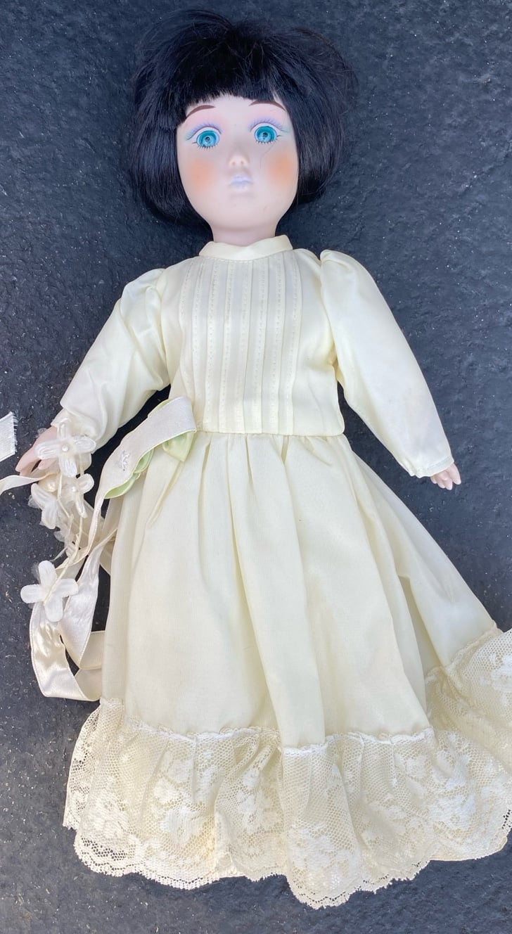 Haunted Doll Vintage / Be Warned is Haunted
