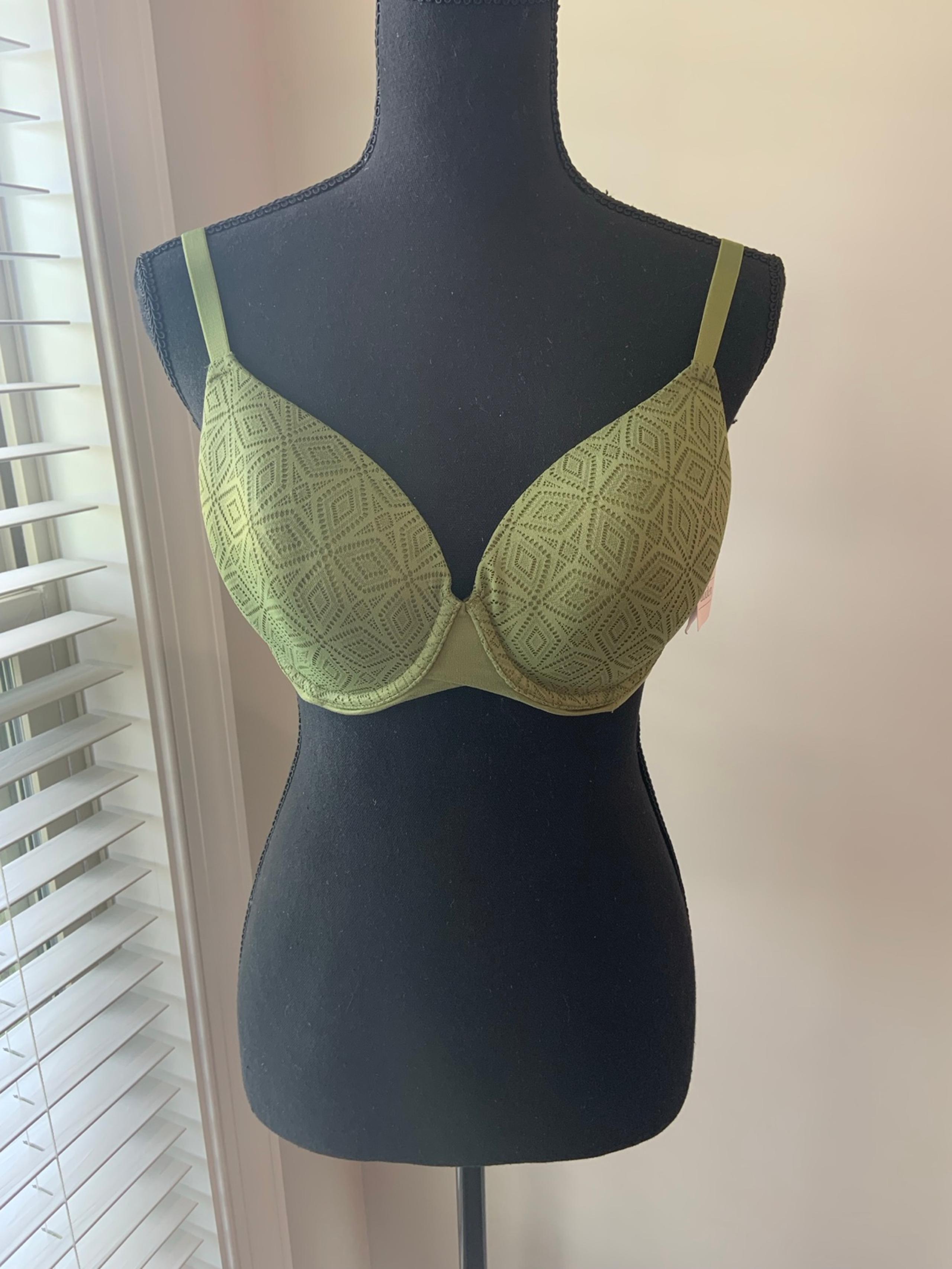 Auden Green Full-Coverage Bra w/ Molded Cups - NWT