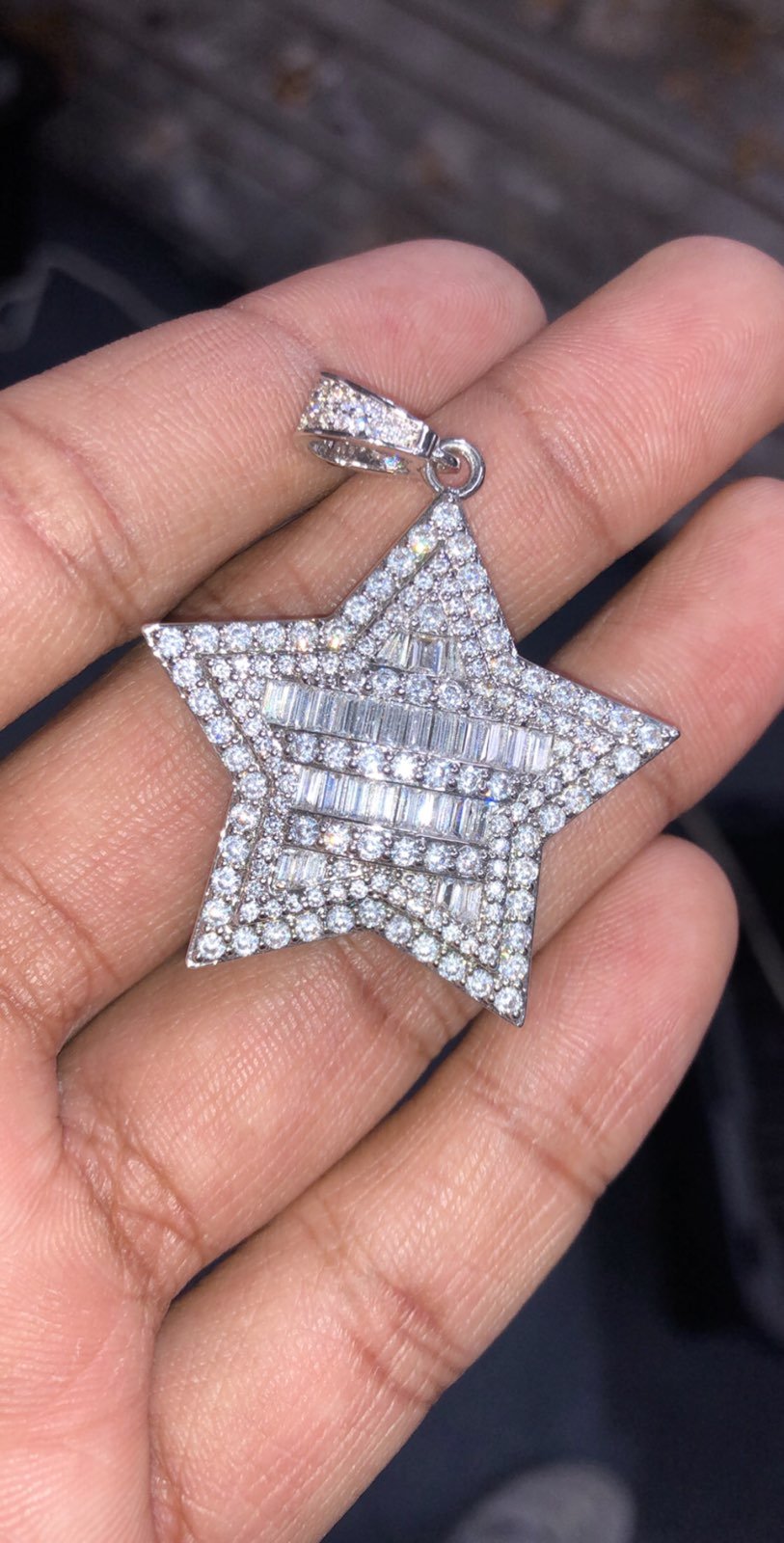 Iced savid star baguette set pendant