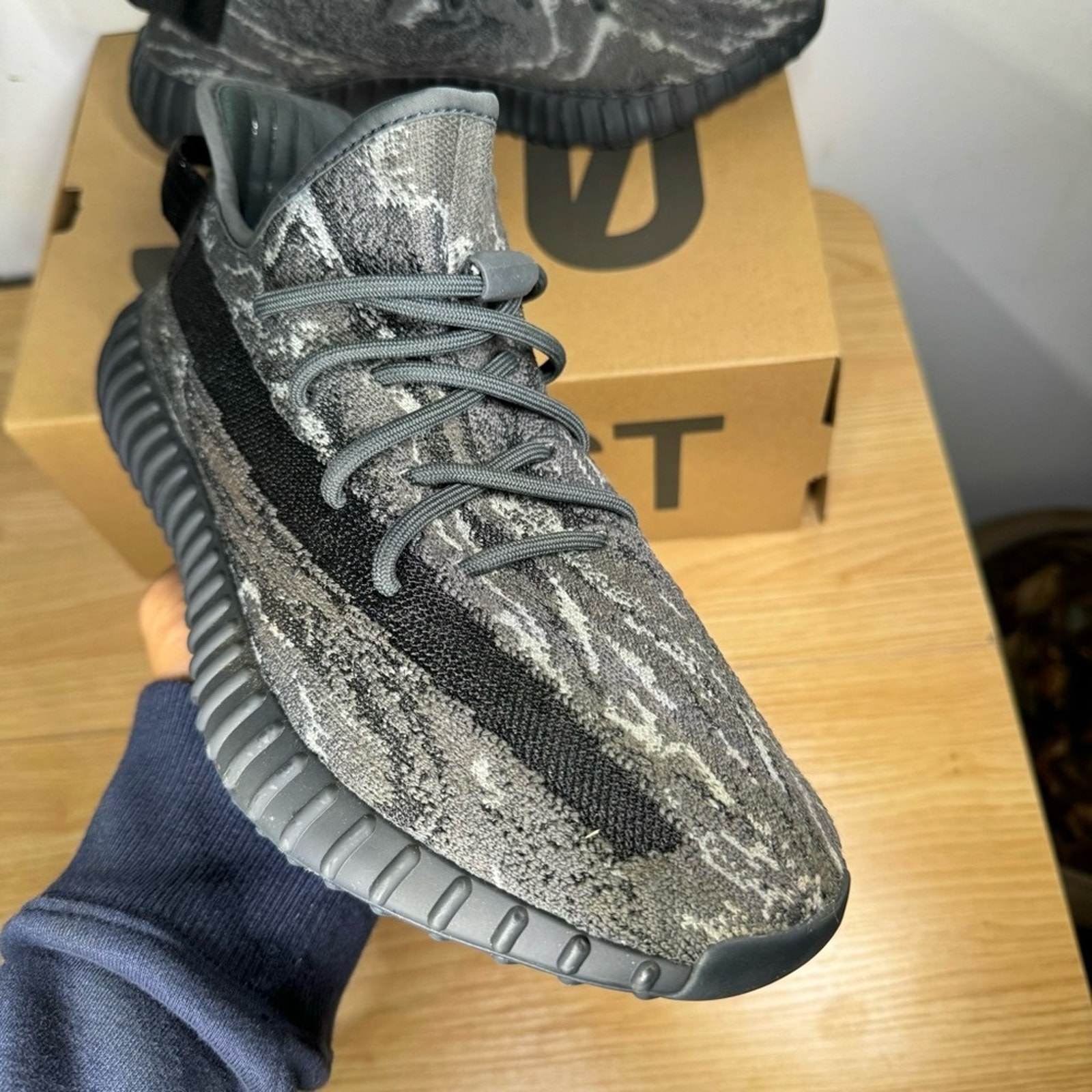 adidas Yeezy Boost 350 V2 MX Dark Salt