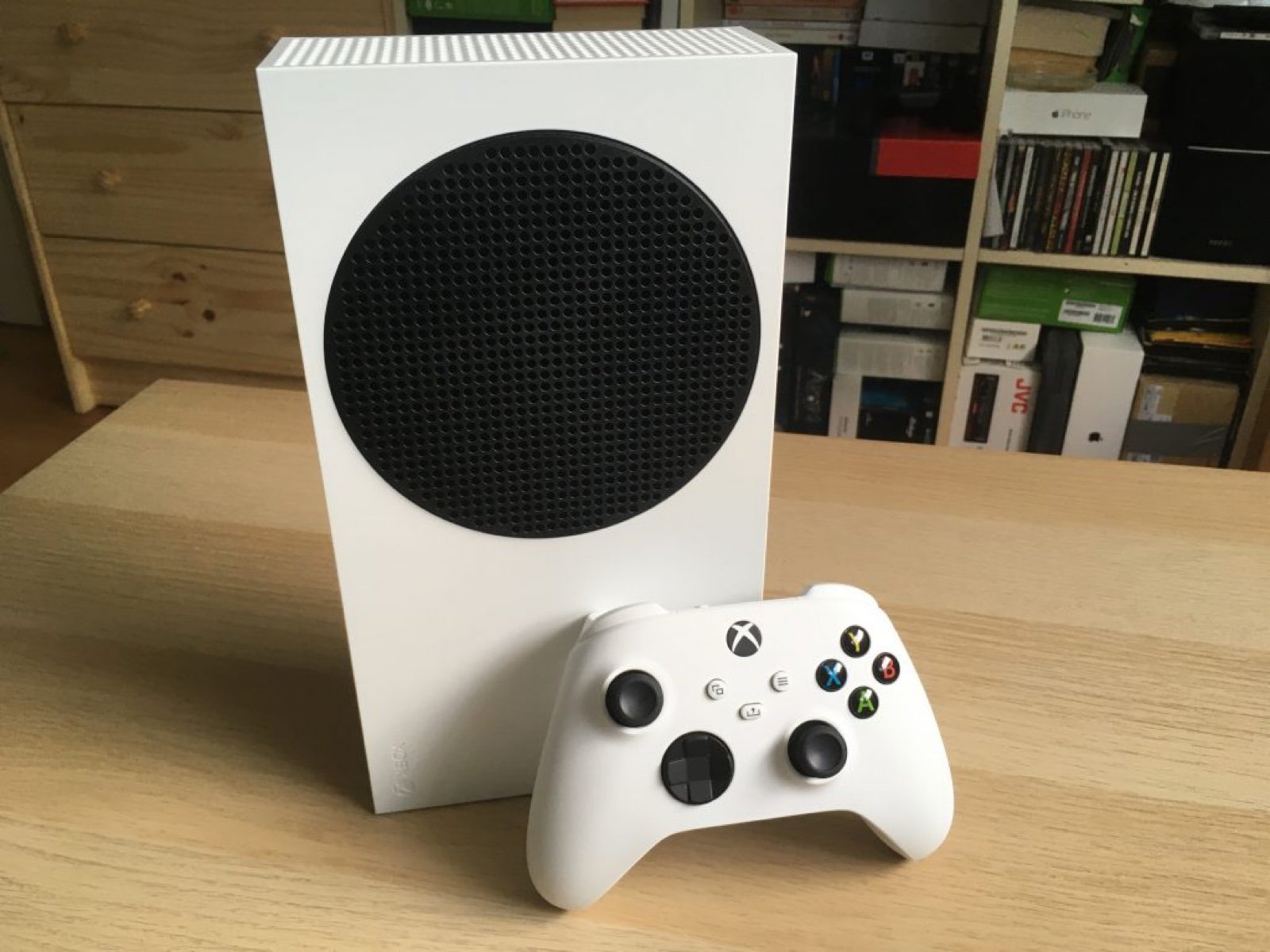 Microsoft Xbox Series S Digital Edition White 500 GB Console